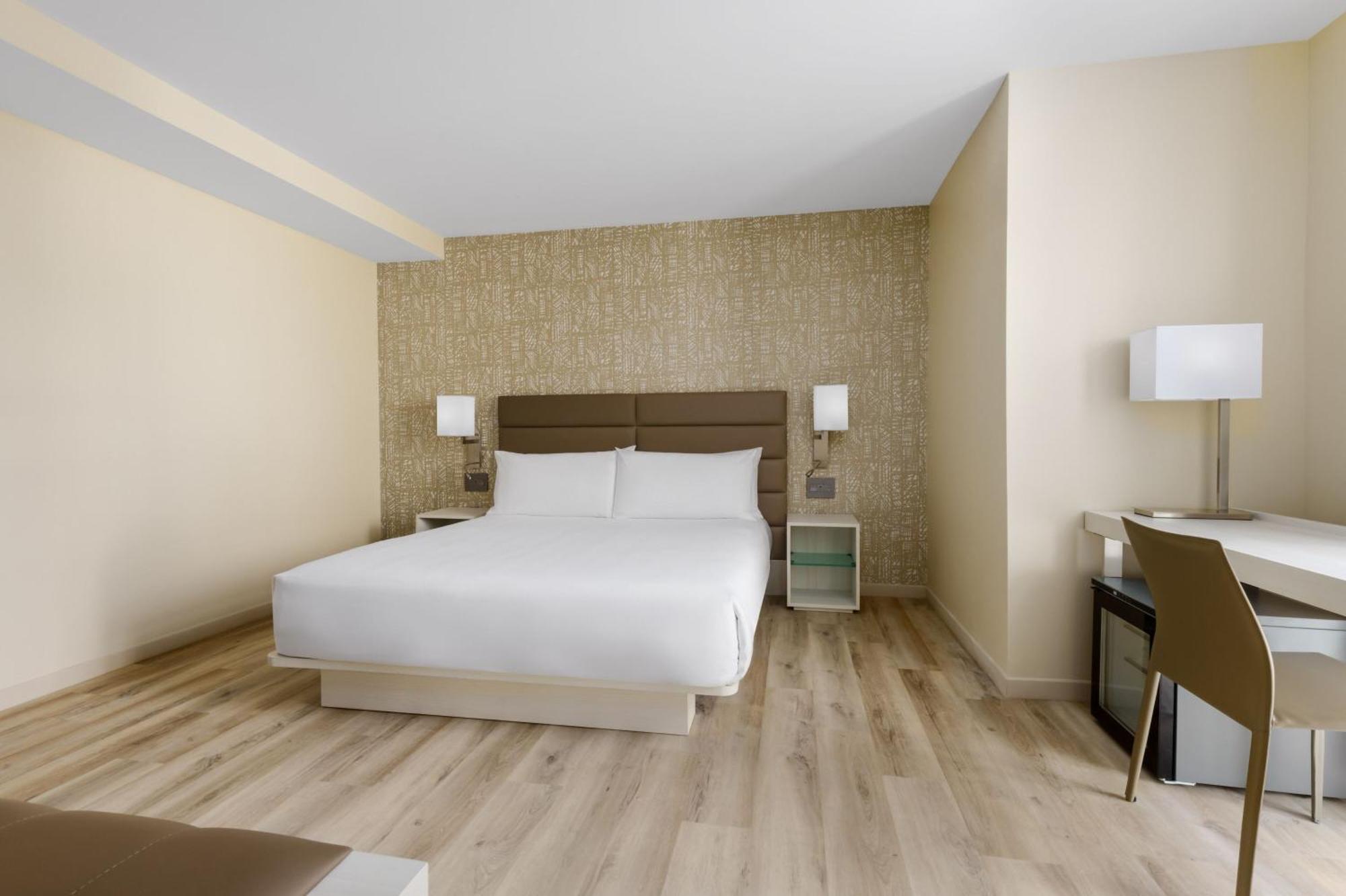 Ac Hotel By Marriott Naples 5Th Avenue Bagian luar foto
