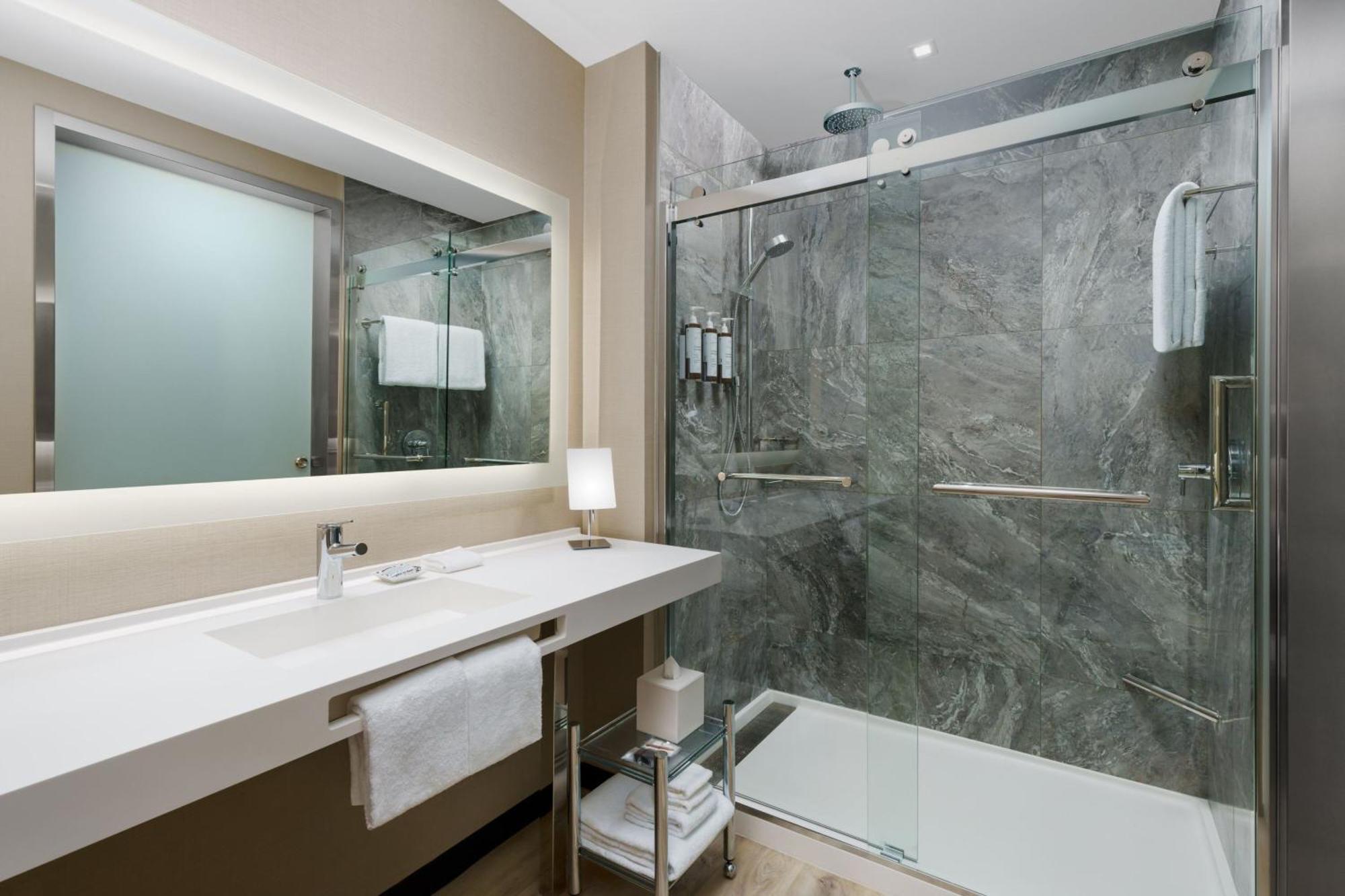 Ac Hotel By Marriott Naples 5Th Avenue Bagian luar foto