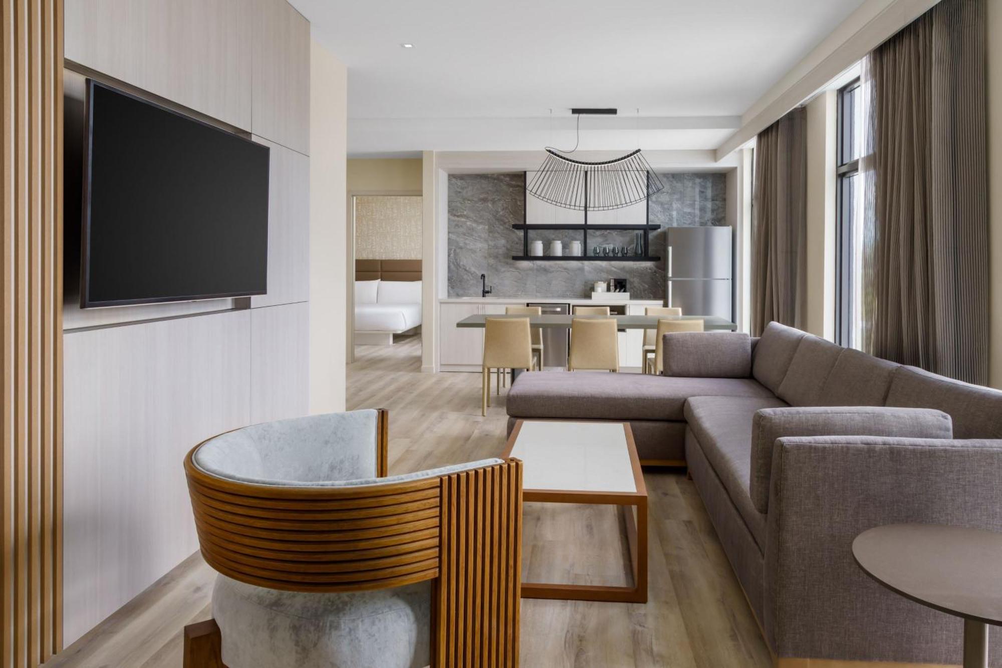 Ac Hotel By Marriott Naples 5Th Avenue Bagian luar foto