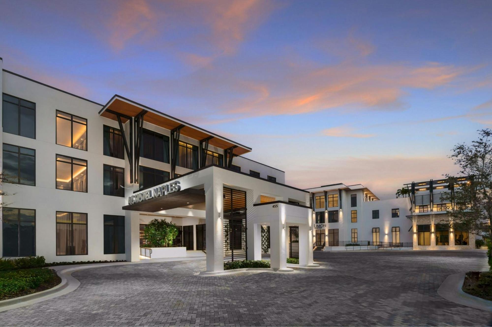 Ac Hotel By Marriott Naples 5Th Avenue Bagian luar foto